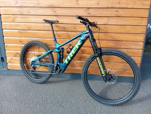 Zánovní Trek RAIL 7 GEN 2 Dark Aquatic/Trek Black 2022 velikost L