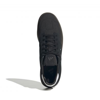 ElementStore - IH0825_3_FOOTWEAR_Photography_Top Portrait View_white